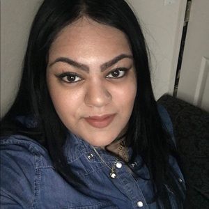 Meet your Posher, Anita